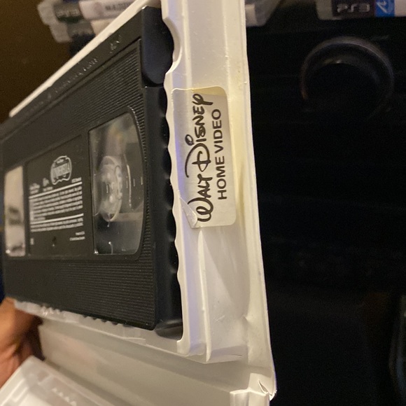 Vintage vhs 📼 Cinderella tape super good condition good quality and all - Picture 4 of 4